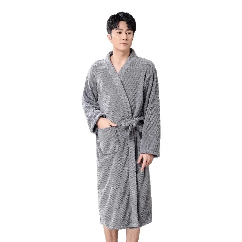 Absorbent Quick Drying Bath Towels Boys Bathrobes Thickened Coral Velvet Children Elongated Yukatas Capes Dressing Gowns Winter